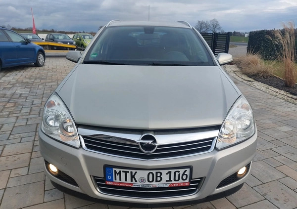 Opel Astra cena 13999 przebieg: 186000, rok produkcji 2007 z Kolbuszowa małe 781